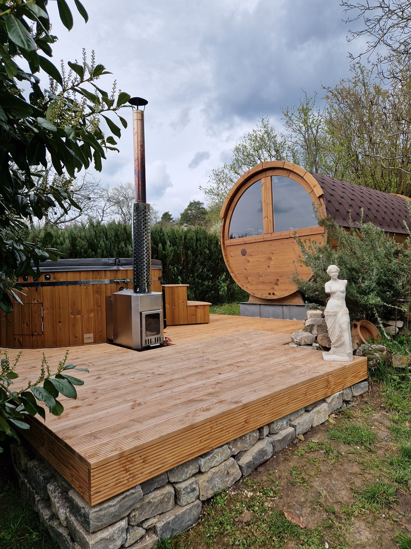 Sauna und Hot Tub von GW24 im Garten